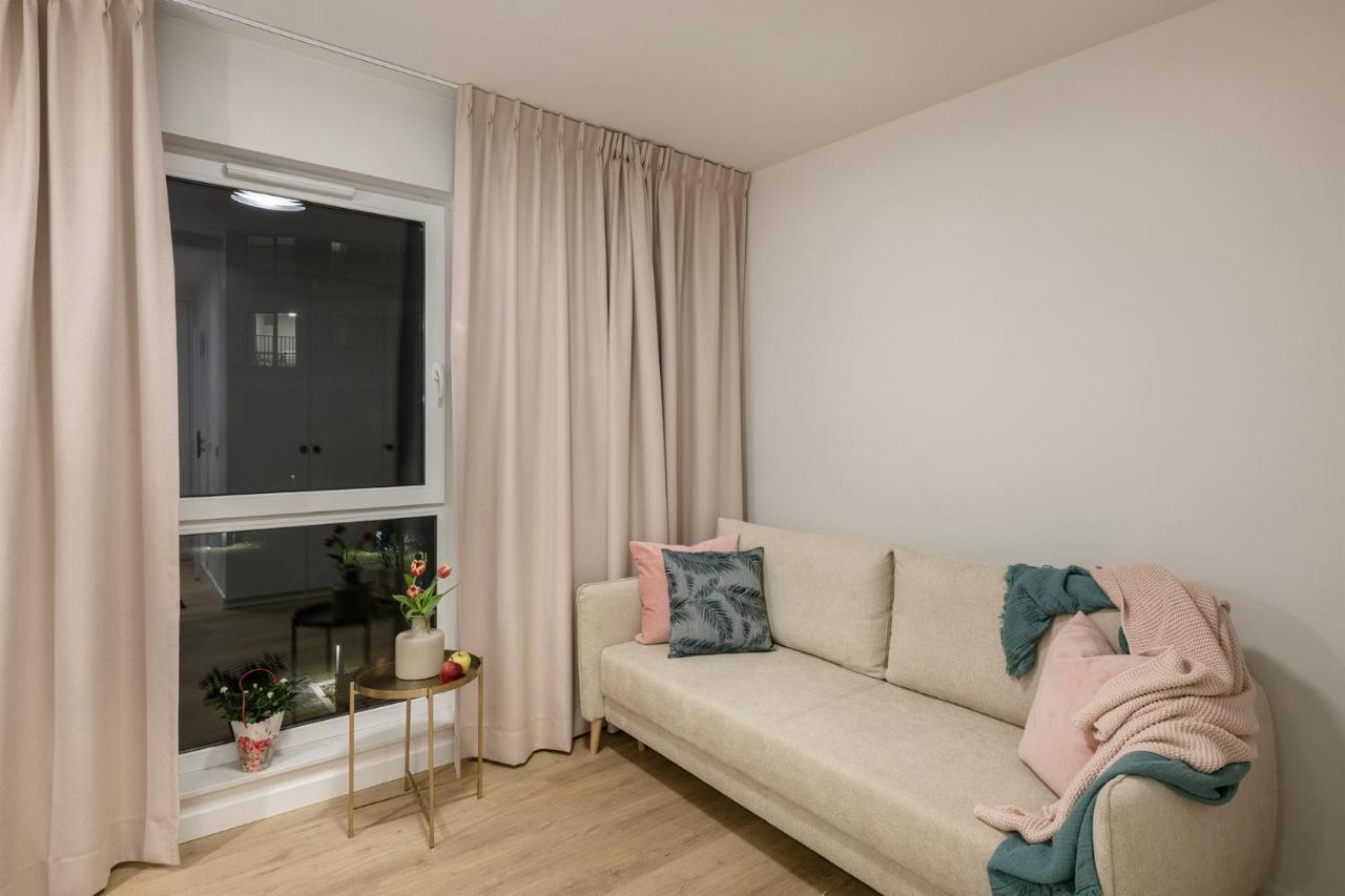 Shortstaypoland Jagiellonska Apartment *